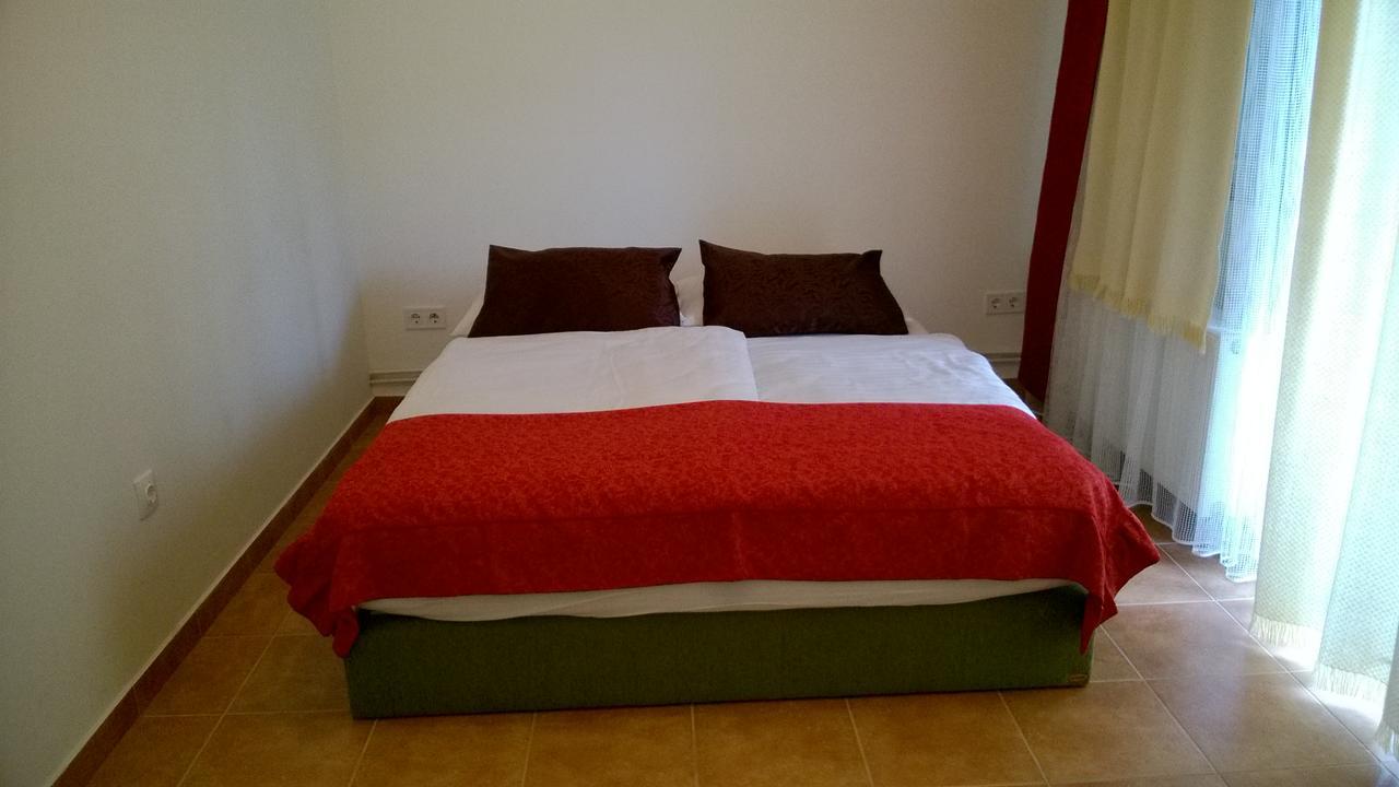 Zoe Apartman Siofok Bagian luar foto