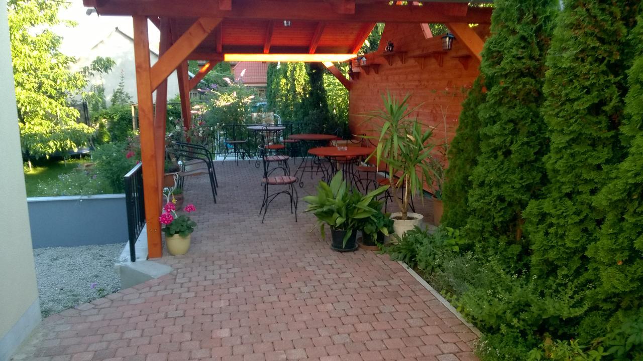 Zoe Apartman Siofok Bagian luar foto